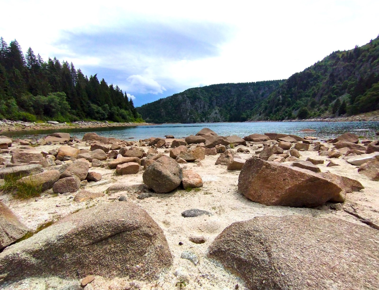 Envie de voir ce paysage de plus près ? Une randonnée s'impose !